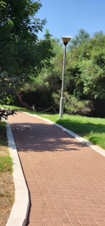 Ferienwohnung דירת חדר יפה ונעימה באיזור פסטורלי ושקט Zichron Ja’akow Exterior foto